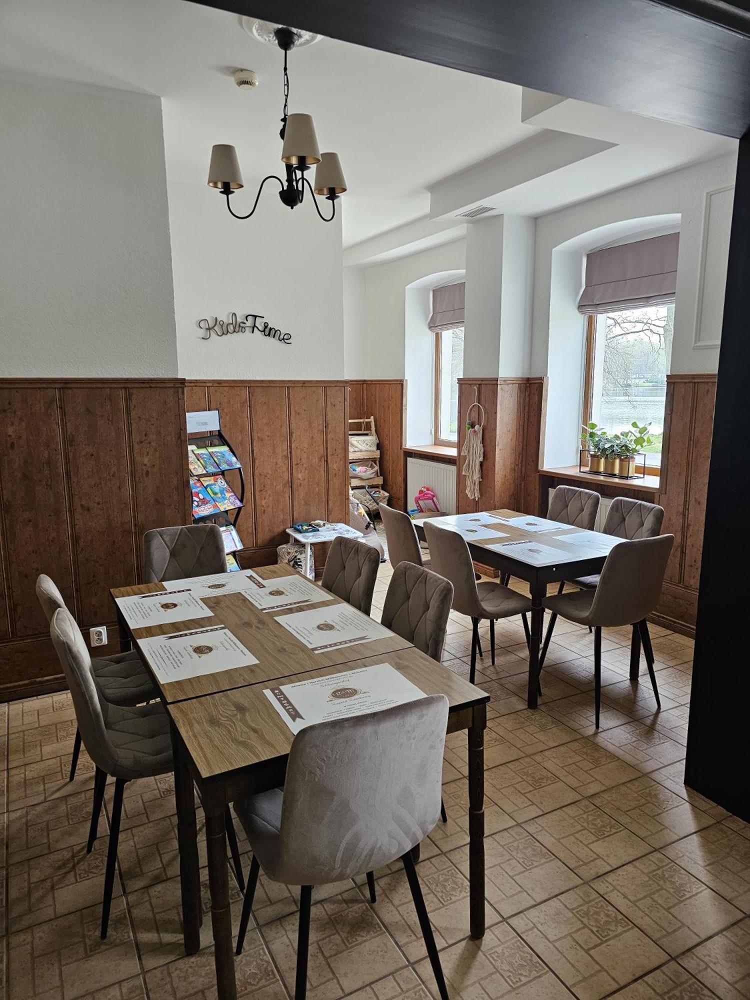 Zajazd Zamkowy - Schlossgasthof Krag Extérieur photo
